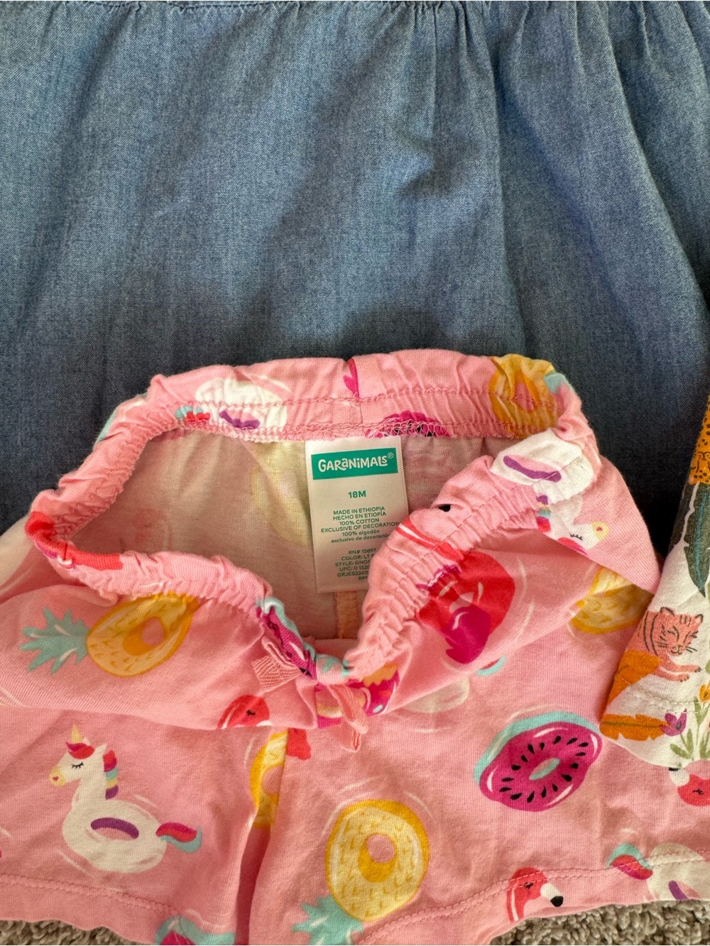 Carter’s Toddler Girl Outfit Bundle 24M Denim Top Jungle Dress Pink Shorts - Picture 6 of 13